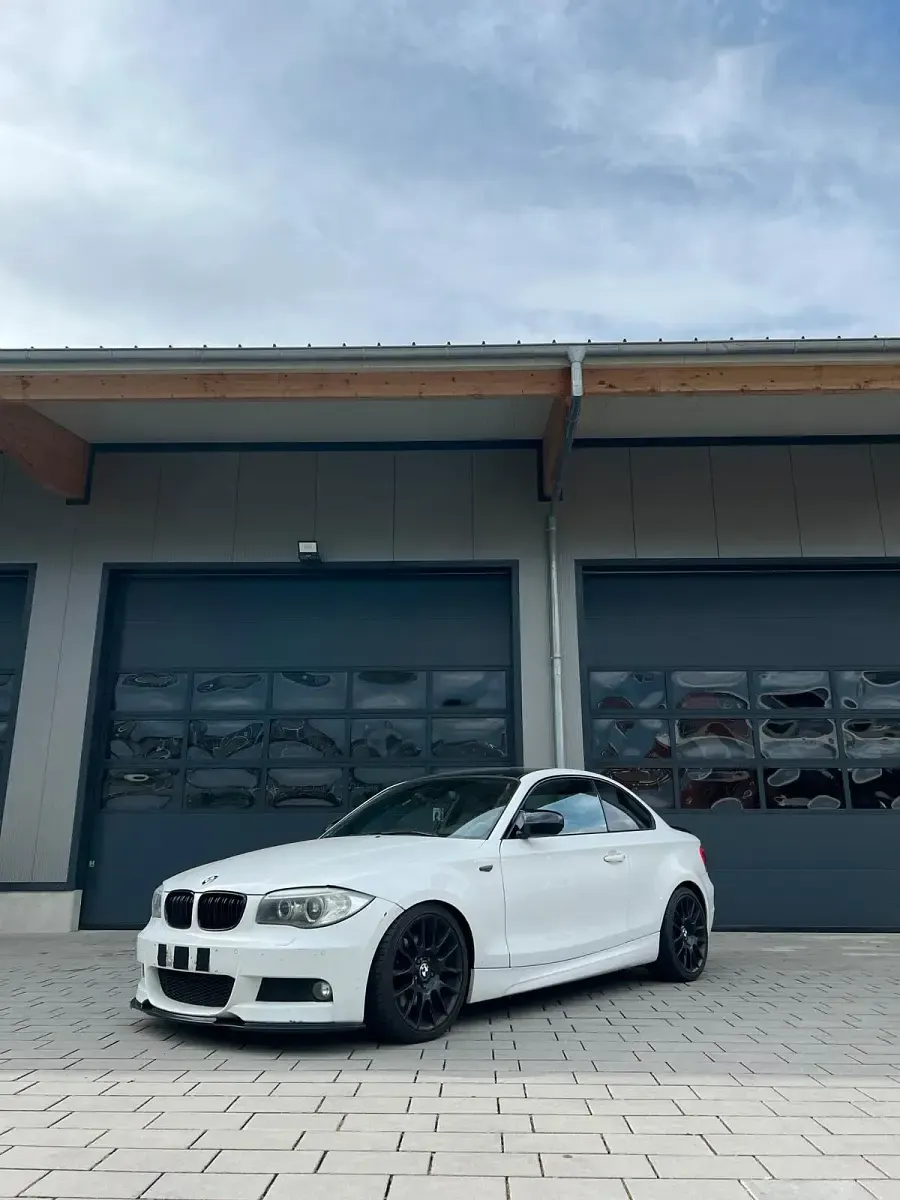 Gebraucht BMW 123 Coupé M Sport 204 PS (150 kW) 2012 Weiß Coupé