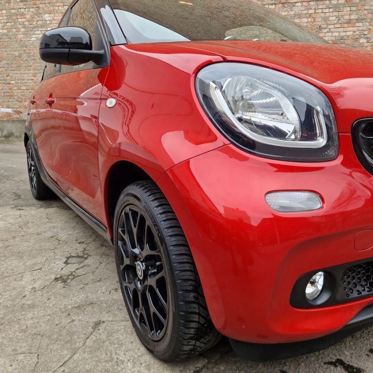 Schwarz Gebraucht 2015 Smart ForFour Kleinwagen | 6.990 € (Teuer) - Bild 1/4