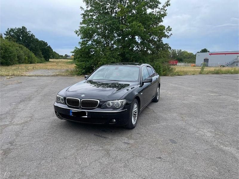 Schwarz Gebraucht 2006 BMW 730 Limousine | 7.000 € (Etwas zu teuer) - Bild 1/4