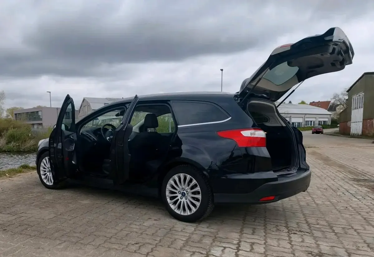 Brugt Ford Focus Titanium 150 HK (110 kW) 2012 Sort Stationcar