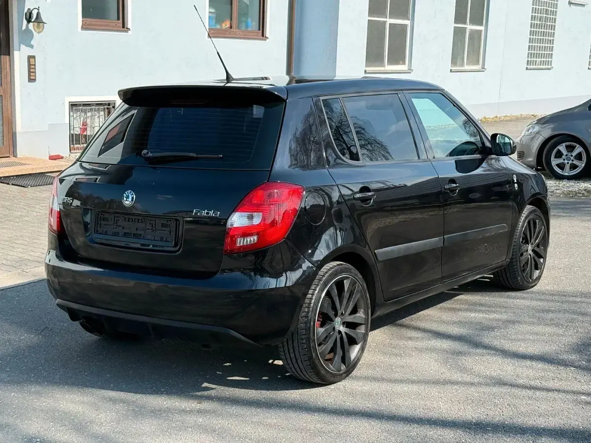 Gebraucht Skoda Fabia RS 179 PS (131 kW) 2011 Schwarz Limousine