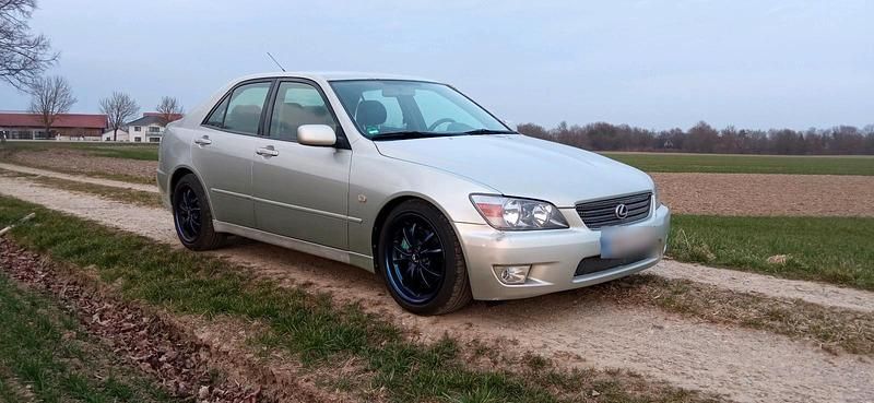 Gebraucht Lexus IS200 150 PS (110 kW) 1999 Silber Limousine