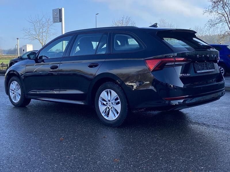 Gebraucht Skoda Octavia 116 PS (85 kW) 2022 Schwarz Kombi