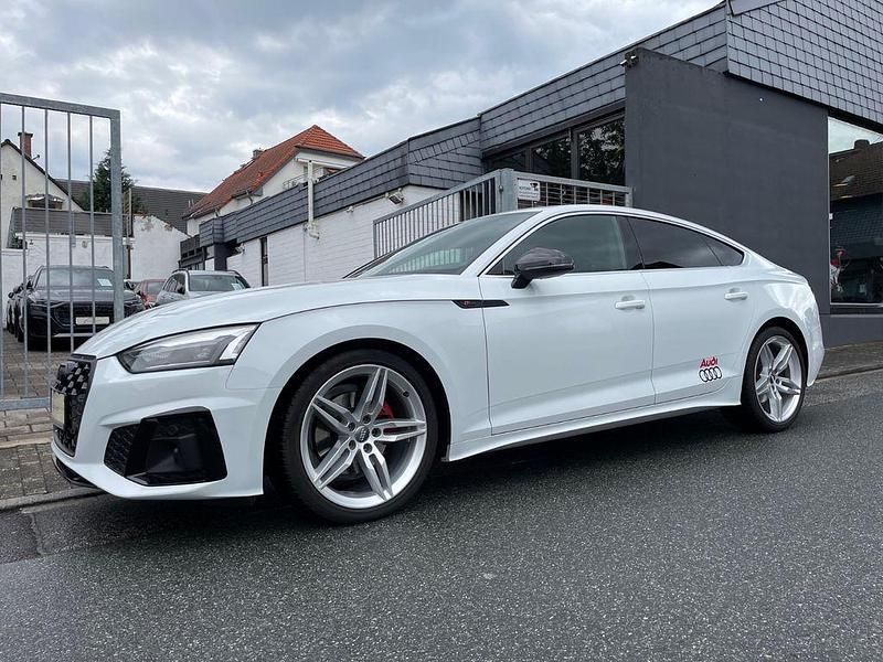 Gletscherweiss Gebraucht 2021 Audi A5 Sportback Business Limousine | 27.990 € (Fairer Preis) - Bild 1/4