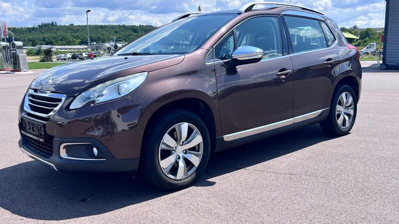 Braun Gebraucht 2015 Peugeot 2008 Allure SUV | 4.900 € (Superpreis) - Bild 1/4