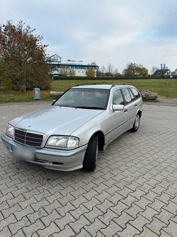 Silber Gebraucht 2000 Mercedes C200 Classic Kombi | 4.500 € (Teuer) - Bild 1/4