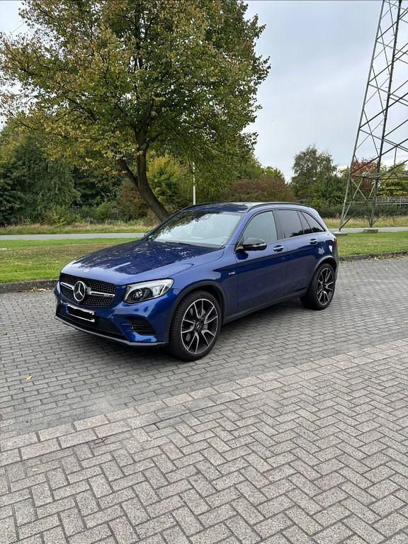 Blau Gebraucht 2019 Mercedes GLC43 AMG AMG SUV | 39.500 € (Superpreis) - Bild 1/4