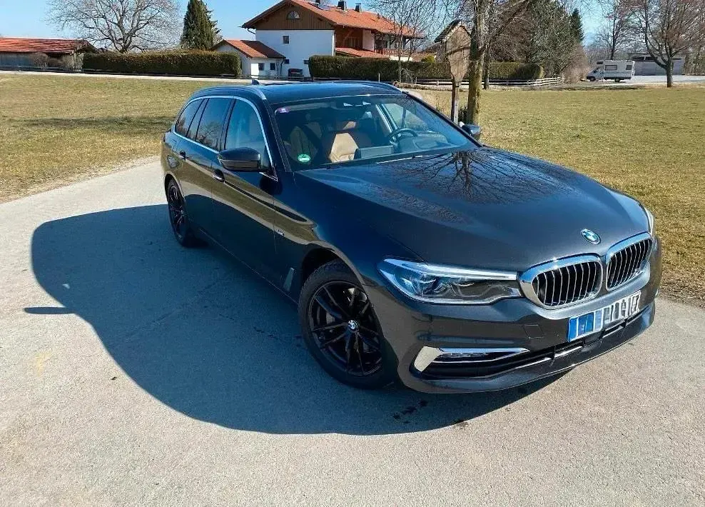 Gebraucht BMW 530 Luxury Line 265 PS (194 kW) 2018 Grau Kombi