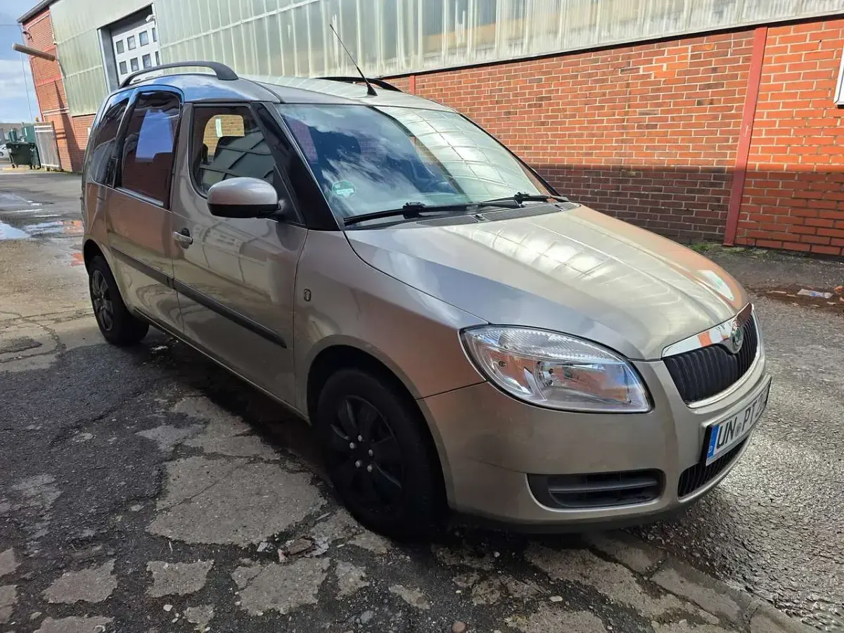 Gebraucht Skoda Roomster Style 69 PS (50 kW) 2007 Cappuccinobeige metallic Van / Kleinbus