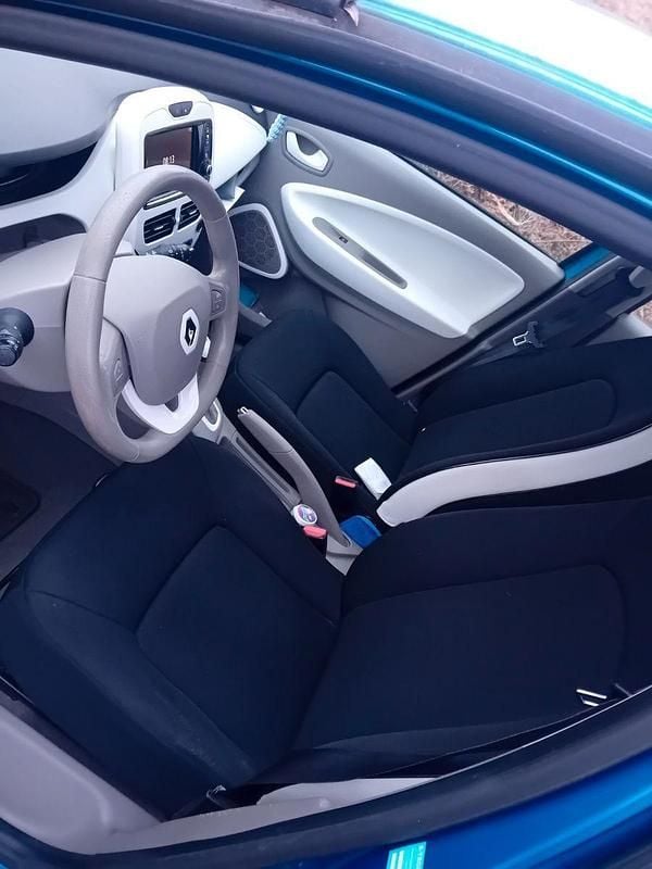 Gebraucht Renault Zoe 67 kW (92 PS) 2019 Blau Kleinwagen