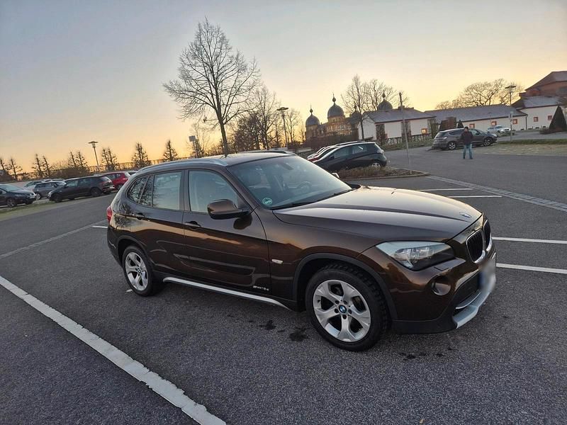 Gebraucht BMW X1 xLine 143 PS (105 kW) 2010 Braun SUV