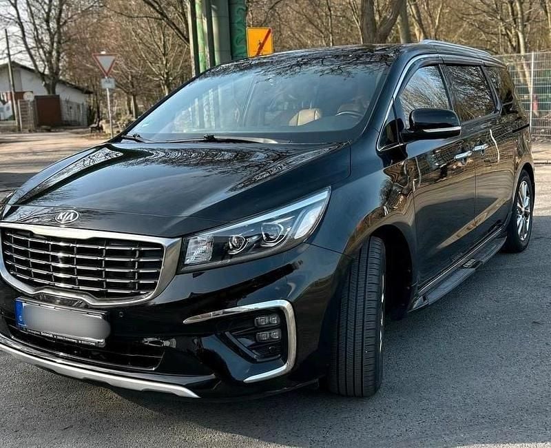 Gebraucht Kia Carnival 194 PS (142 kW) 2019 Schwarz Van / Kleinbus