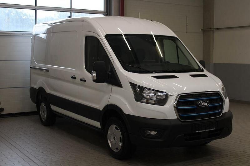 Neu Ford E-Transit 135 kW (184 PS) 2026 Weiß Van