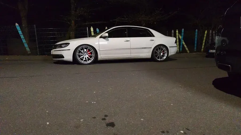 Usata VW Phaeton 334 CV (245 kW) 2015 Bianco Berlina