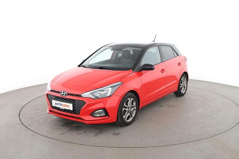 Rot Gebraucht 2020 Hyundai i20 YES! Limousine | 14.870 € (Etwas zu teuer) - Bild 1/3