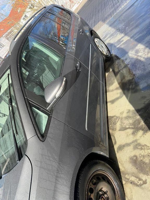 Gebraucht VW Touran Highline 170 PS (125 kW) 2012 Grau Van / Kleinbus