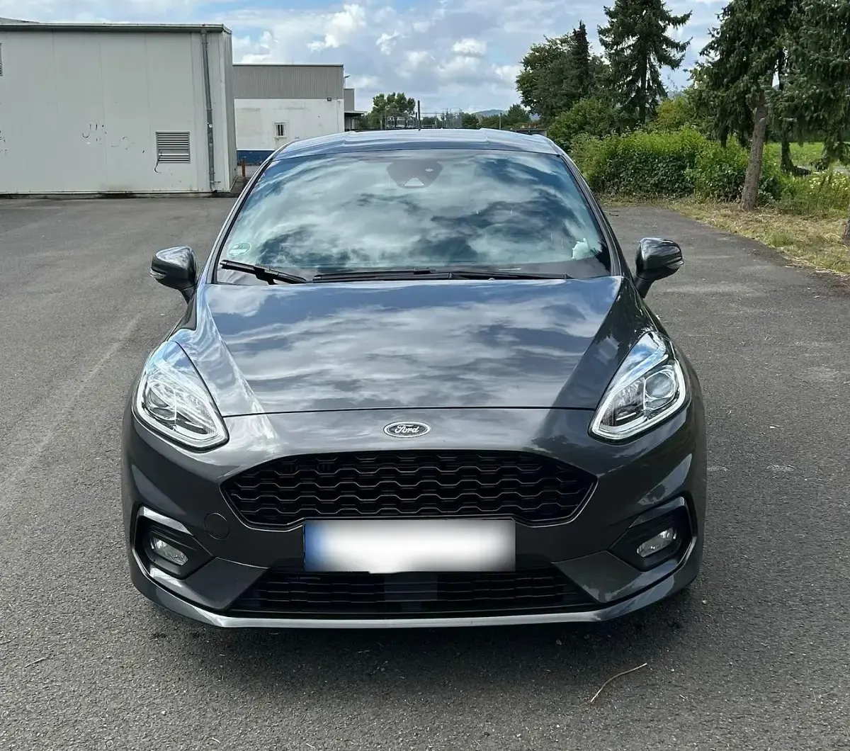 Gebraucht Ford Fiesta ST-Line 101 PS (74 kW) 2018 Grau Kleinwagen