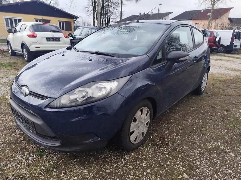 Gebraucht Ford Fiesta Ambiente 60 PS (44 kW) 2009 Blau Kleinwagen