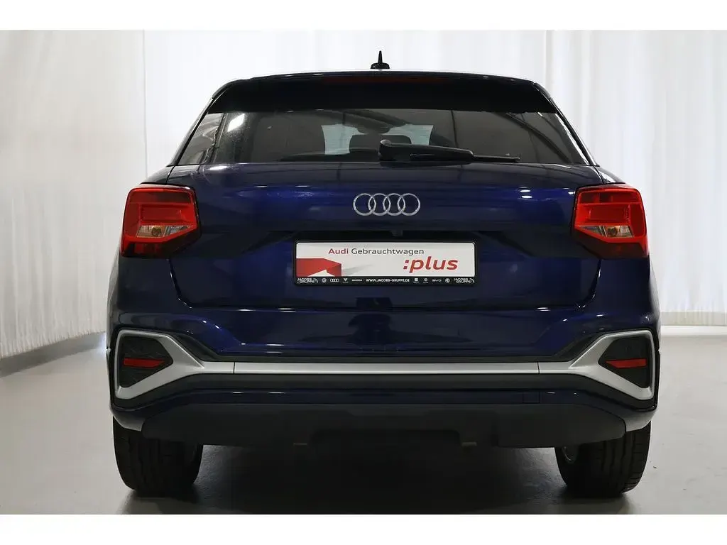 Gebraucht Audi Q2 S-Line 150 PS (110 kW) 2023 Blau SUV