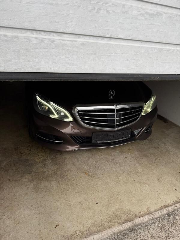Gebraucht Mercedes E400 Elegance 333 PS (244 kW) 2013 Braun Limousine