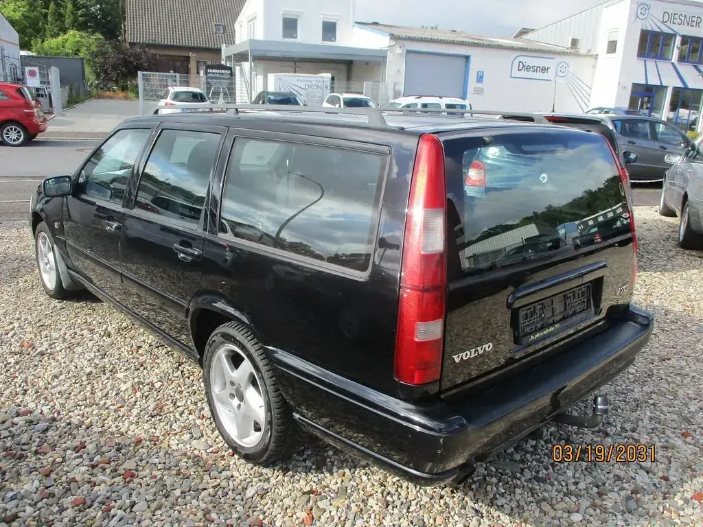Gebraucht Volvo V70 144 PS (105 kW) 1997 Schwarz Kombi