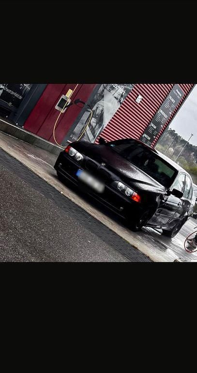Second-hand BMW 520 Performance 170 CP (125 kW) 2000 Negru Berlinǎ