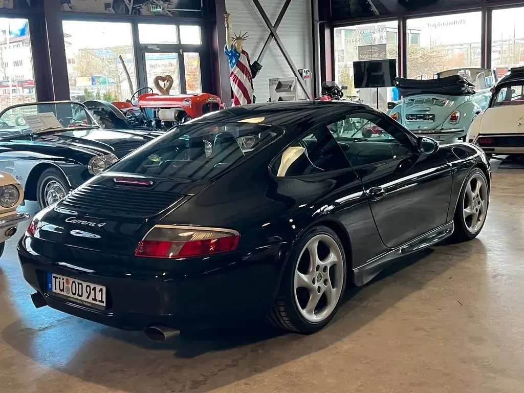 Gebraucht Porsche 911 Carrera 4 300 PS (220 kW) 2000 Schwarz