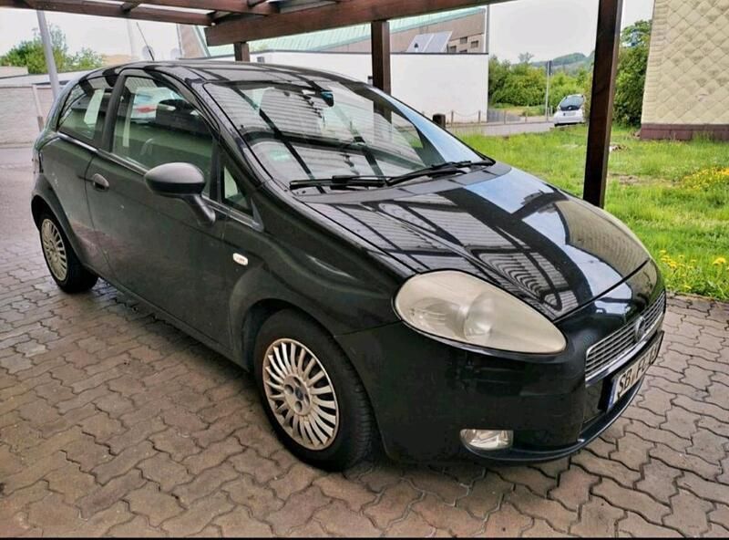 Schwarz Gebraucht 2006 Fiat Punto Kleinwagen | 800 € (Fairer Preis) - Bild 1/2