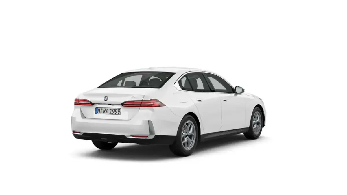 Neu BMW 520 197 PS (144 kW) 2025 Alpinweiss uni Limousine