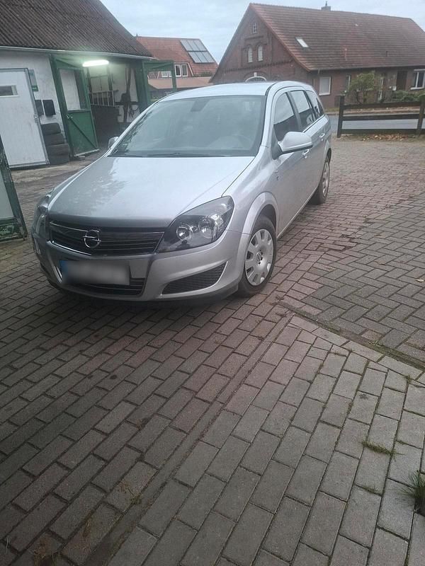 Gebraucht Opel Astra 2010 Silber Kombi