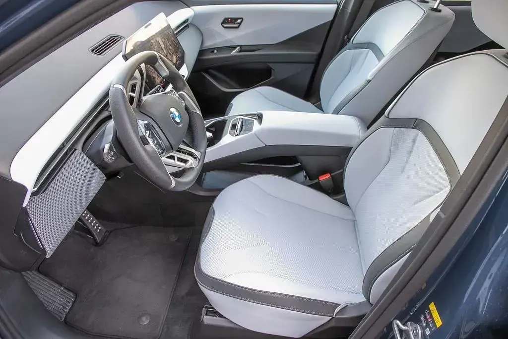Gebraucht BMW iX3 M Sport 344 kW (469 PS) 2025 Blau SUV
