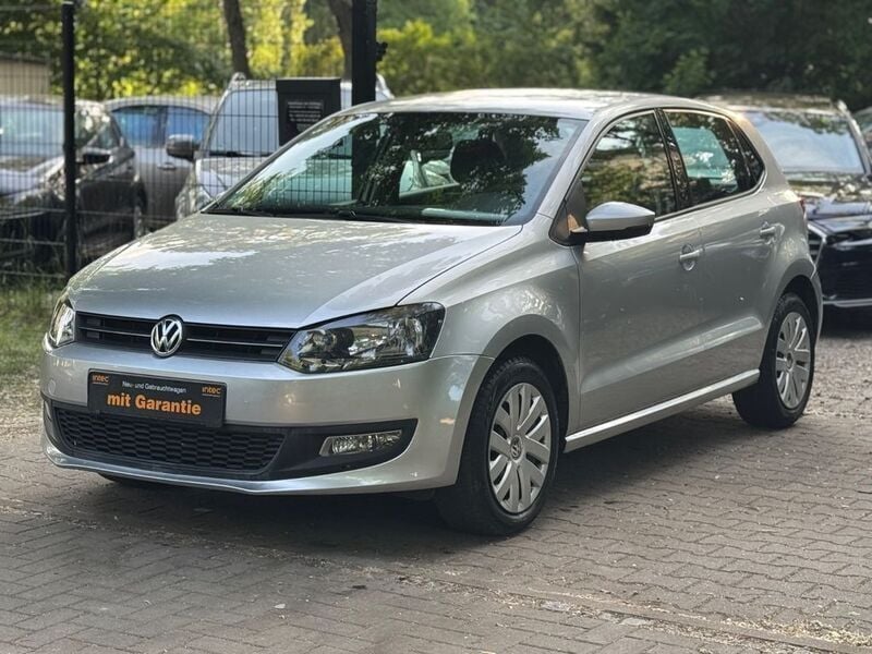 Silber Gebraucht 2009 VW Polo Limousine | 3.499 € (Fairer Preis) - Bild 1/4