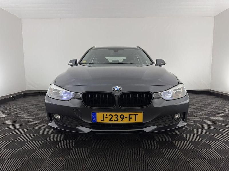 Gebraucht BMW 316 Executive 116 PS (85 kW) 2015 Grau Kombi