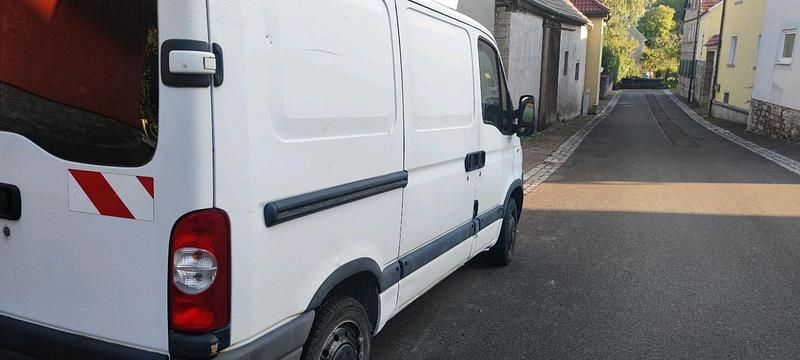 Weiß Gebraucht 2004 Renault Master Van | 1.100 € (Superpreis) - Bild 1/4
