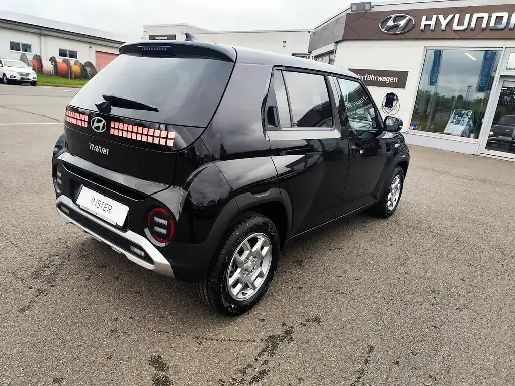 Gebraucht Hyundai Inster Trend 85 kW (116 PS) 2026 Schwarz Kleinwagen