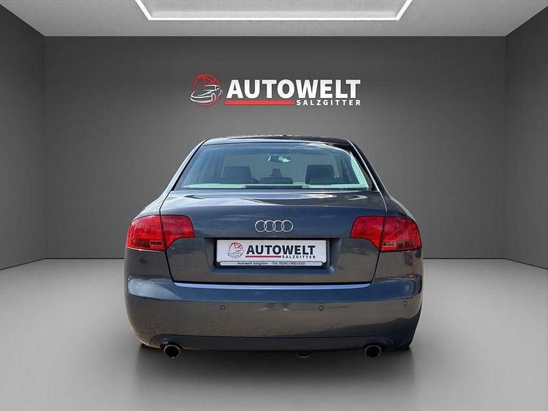 Gebraucht Audi A4 Comfort 256 PS (188 kW) 2005 Grau Limousine