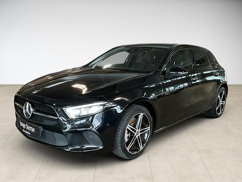 Gebraucht Mercedes A250 Progressive 160 PS (117 kW) 2022 Schwarz Limousine