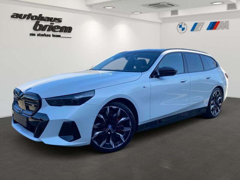 Mineralweiss metallic Neu 2025 BMW i5 Limousine | 99.911 € (Teuer) - Bild 1/4