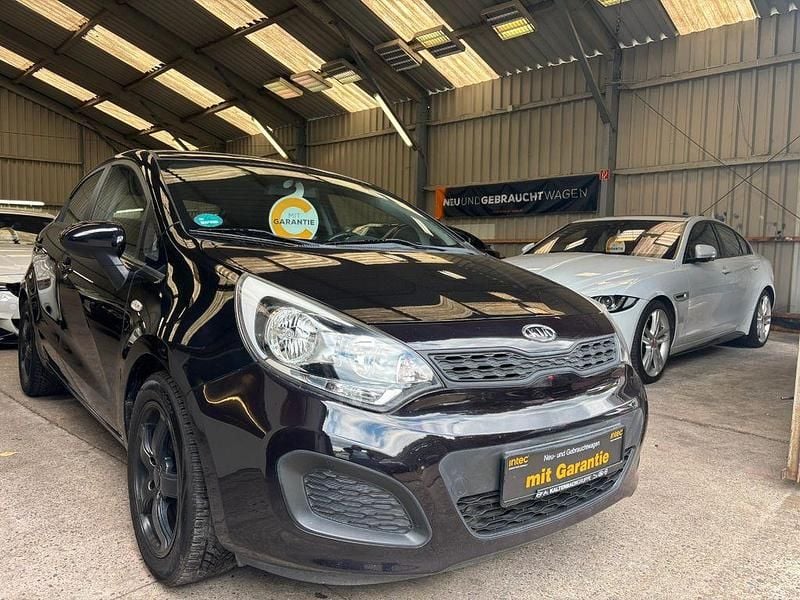 Gebraucht Kia Rio Edition 7 109 PS (80 kW) 2011 Schwarz Limousine