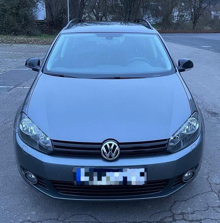Gebraucht VW Golf VI Match 122 PS (89 kW) 2012 Grau Kleinwagen
