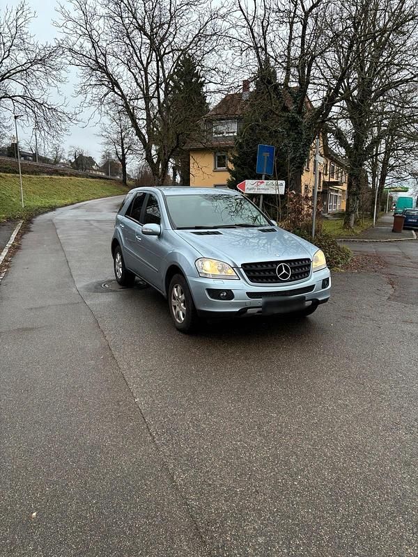 Gebraucht Mercedes ML280 190 PS (139 kW) 2007 Blau SUV