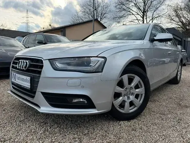 Second-hand Audi A4 Ambiente 211 CP (155 kW) 2012 Argintiu Break