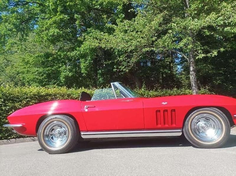 Rot Gebraucht 1965 Corvette C2 Cabrio | 56.800 € - Bild 1/4
