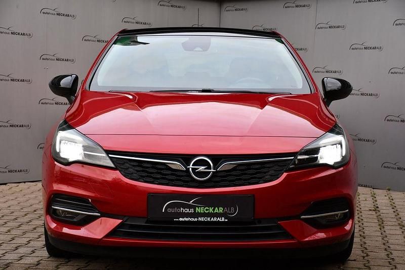 Gebraucht Opel Astra Design & Tech 131 PS (96 kW) 2021 Rot Limousine