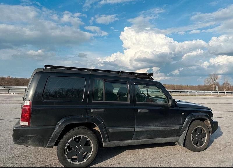 Schwarz Gebraucht 2007 Jeep Commander Limited SUV | 17.000 € - Bild 1/4