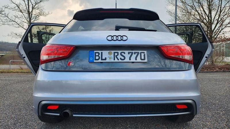 Gebraucht Audi A1 Sportback Admired 86 PS (63 kW) 2014 Silber Kleinwagen