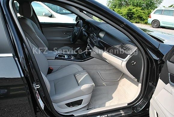 Gebraucht BMW 520 184 PS (135 kW) 2011 Schwarz metallic Kombi