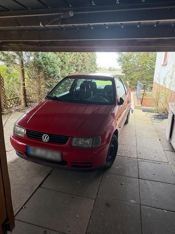 Gebraucht VW Polo 60 PS (44 kW) 1997 Rot Kleinwagen