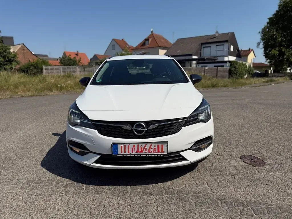 Gebraucht Opel Astra 105 PS (77 kW) 2022 Weiß Kleinwagen