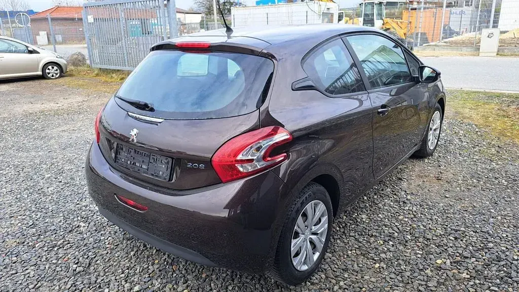 Gebraucht Peugeot 208 Active 82 PS (60 kW) 2012 Kleinwagen